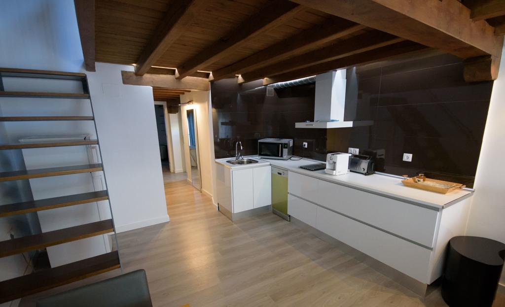 Pintores Rooms Apartamentos Turisticos Caces 외부 사진